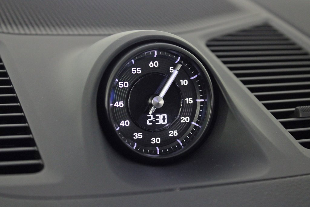 Used 2025 Porsche Cayenne Coupe image 26