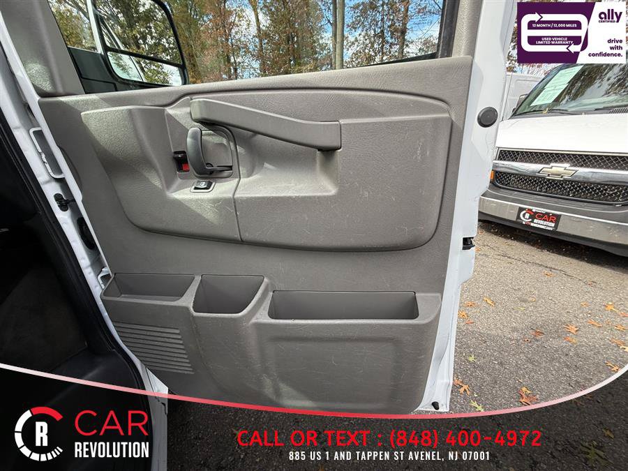 Used 2017 Chevrolet Express 3500 LT w/ LT Preferred Equipment Group RWD image 35