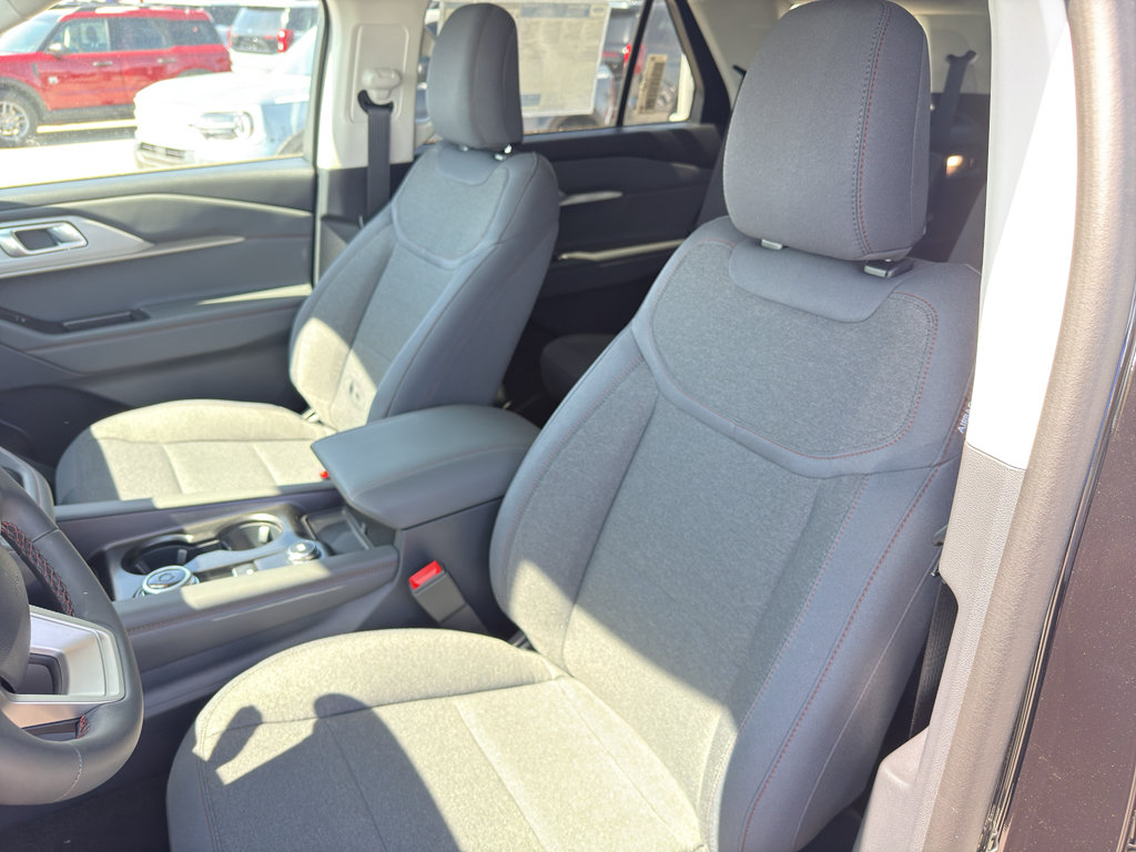 New 2026 Ford Explorer Active RWD image 14