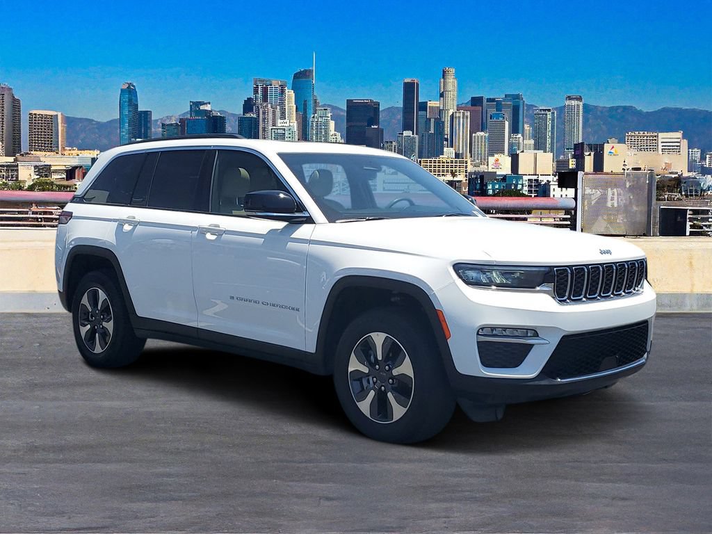 Used 2024 Jeep Grand Cherokee Limited 4xe AWD/4WD image 3