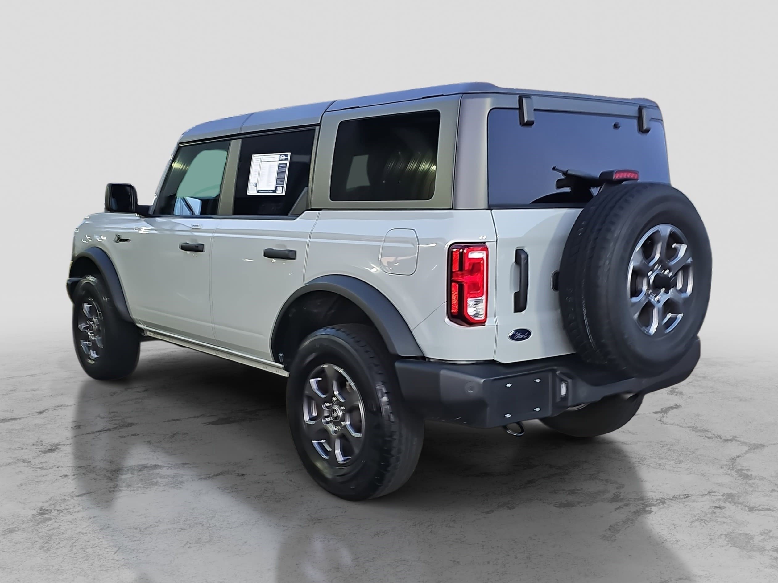 Used 2023 Ford Bronco Big Bend image 7