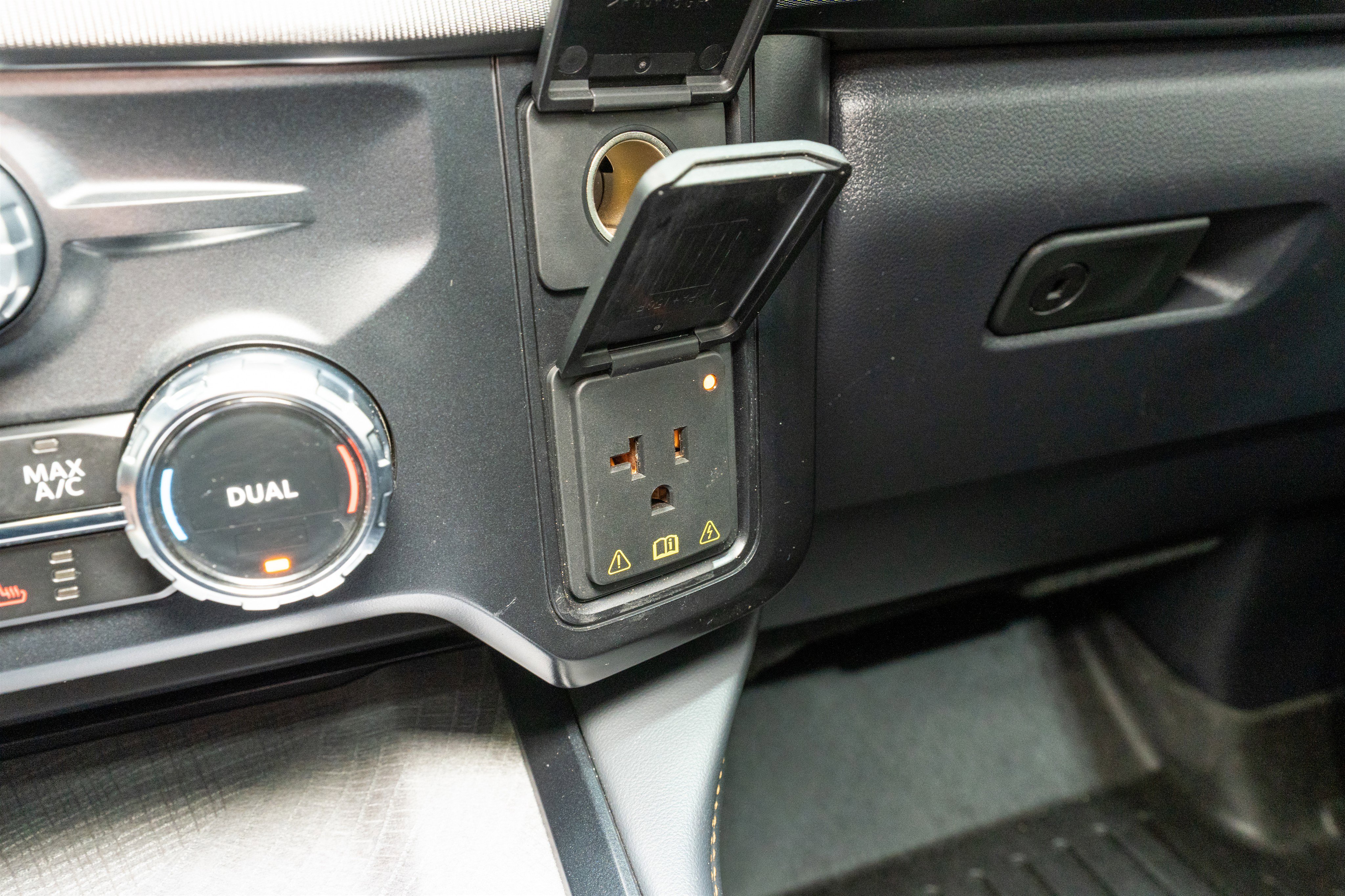 Used 2024 Ford F350 Platinum image 31