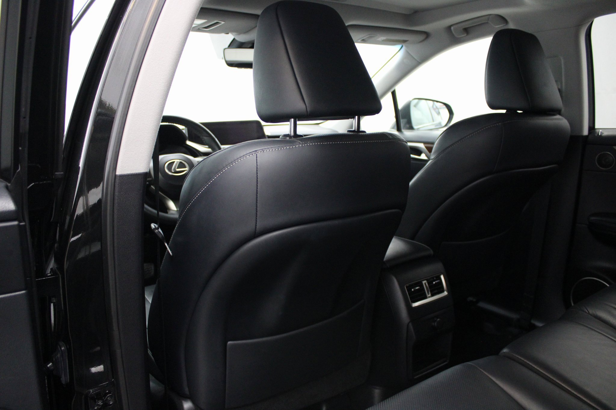 Used 2019 Lexus RX 450h AWD image 22