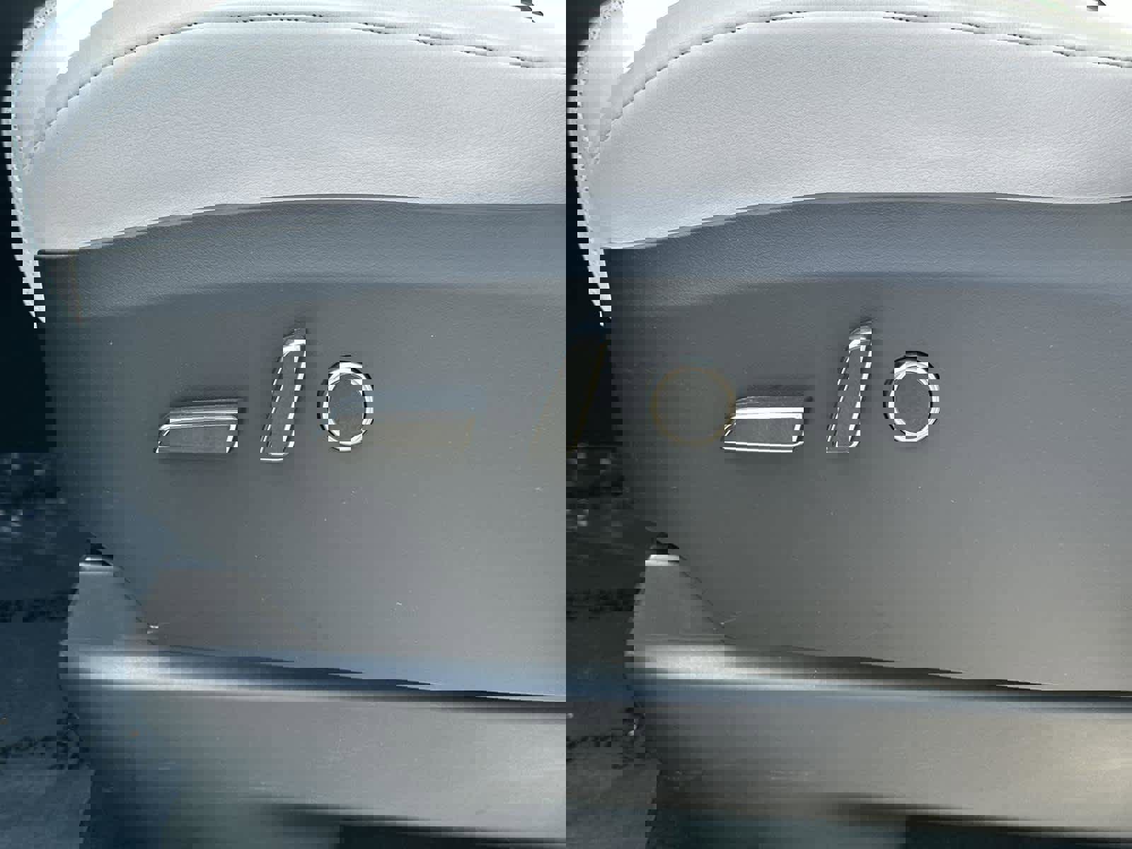 Used 2026 Tesla Model X Plaid image 23