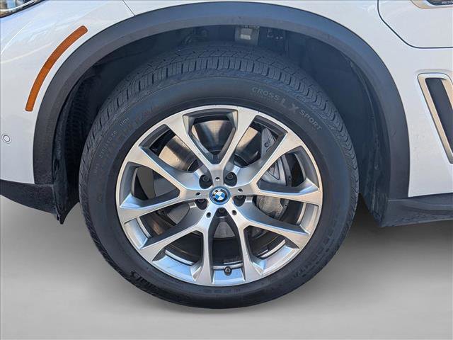 Used 2023 BMW X5 xDrive45e image 9