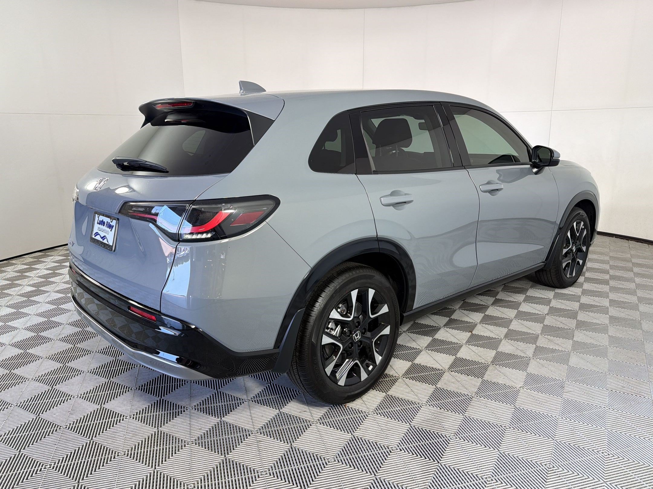 New 2027 Honda HR-V EX-L image 9