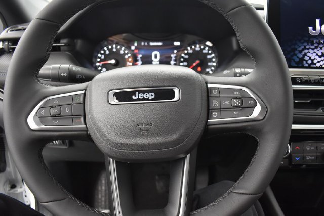 New 2026 Jeep Compass Limited AWD/4WD image 11