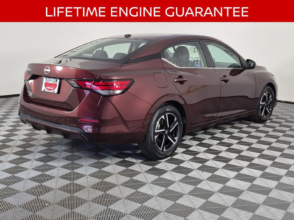 Used 2025 Nissan Sentra SV FWD image 4