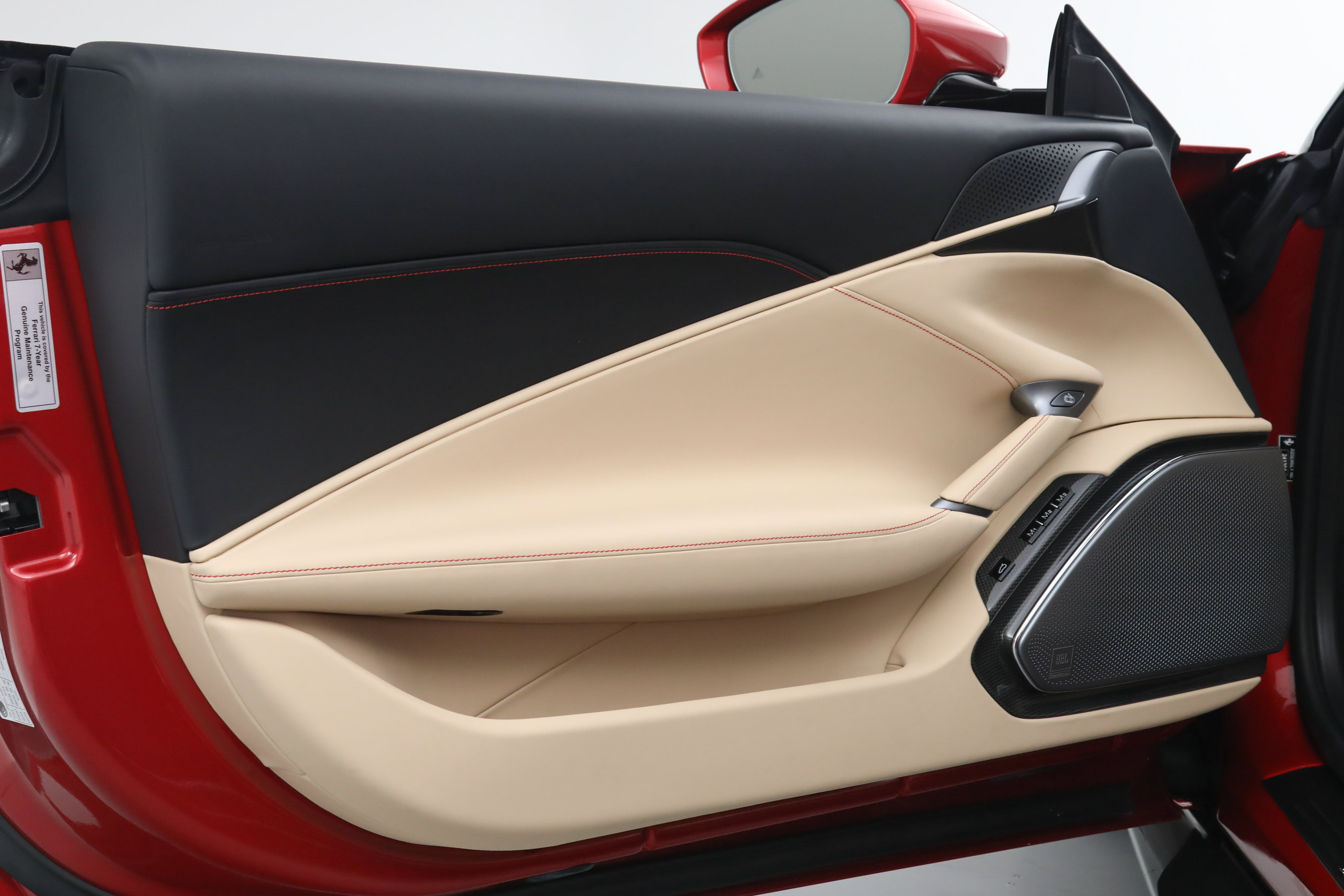 Certified 2025 Ferrari Roma Spider RWD image 29