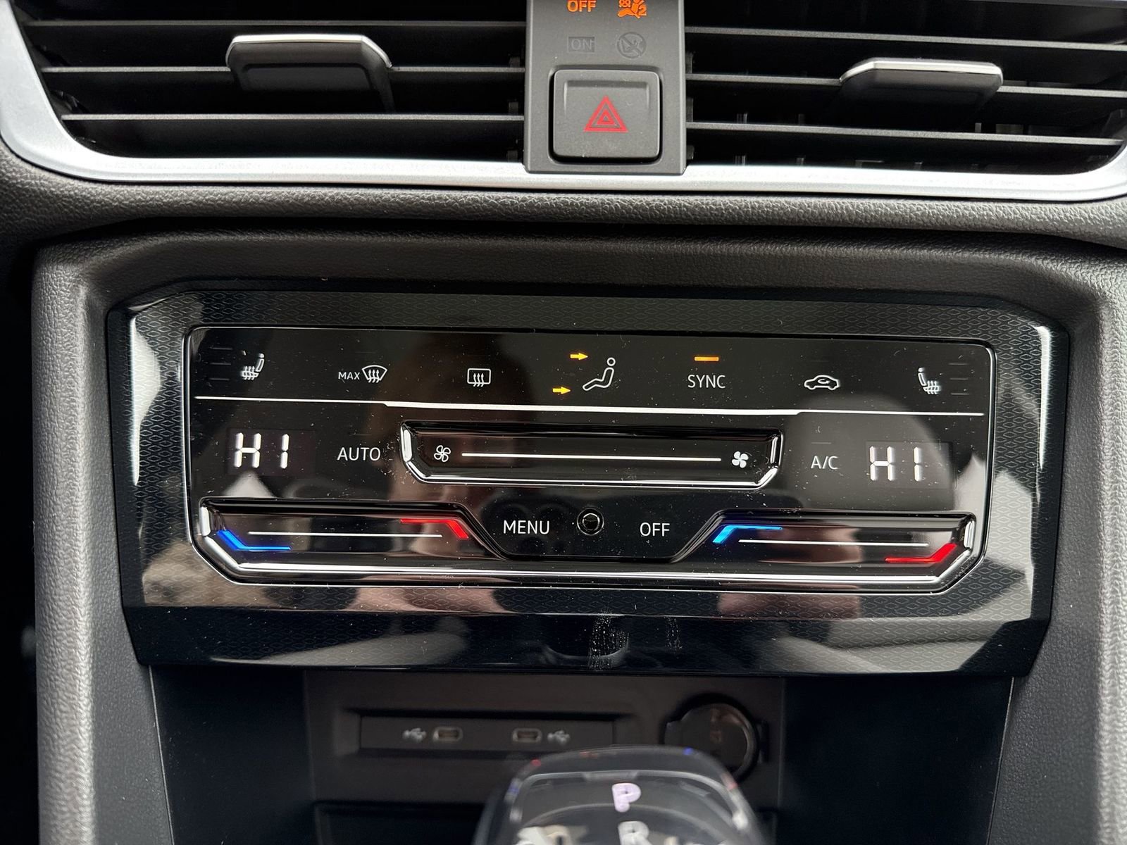 New 2026 Volkswagen Taos SE AWD/4WD image 19