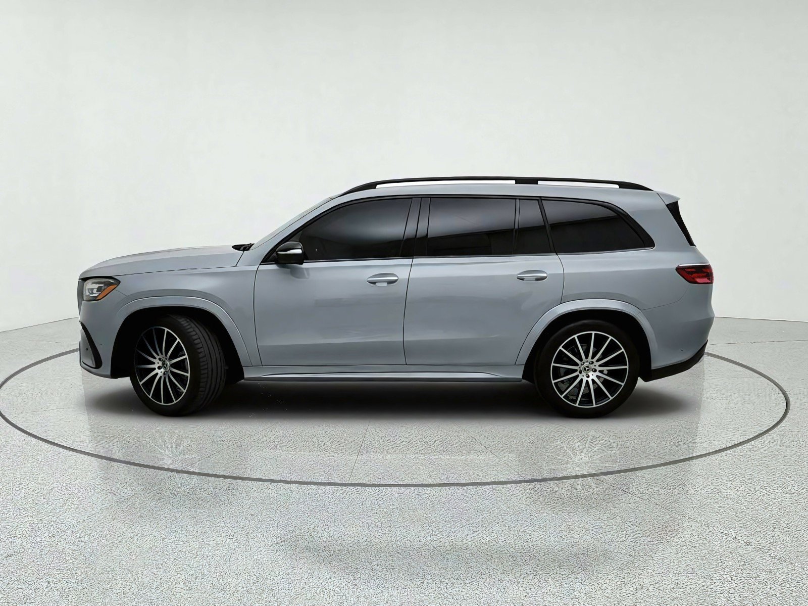 Certified 2024 Mercedes-Benz GLS 450 4MATIC image 14
