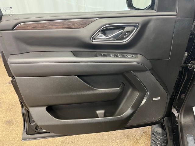 Used 2022 Chevrolet Tahoe Z71 image 13