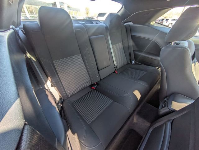 Used 2018 Dodge Challenger R/T image 31