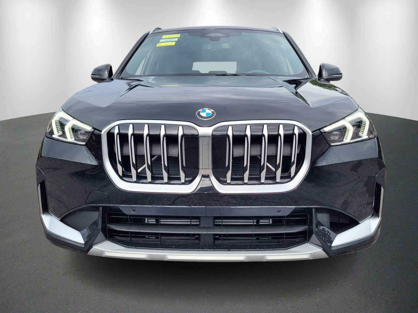 Used 2026 BMW X1 xDrive28i w/ Convenience Package image 2