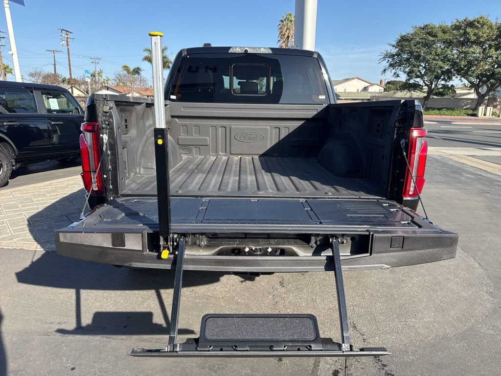 Used 2025 Ford F150 Raptor image 7