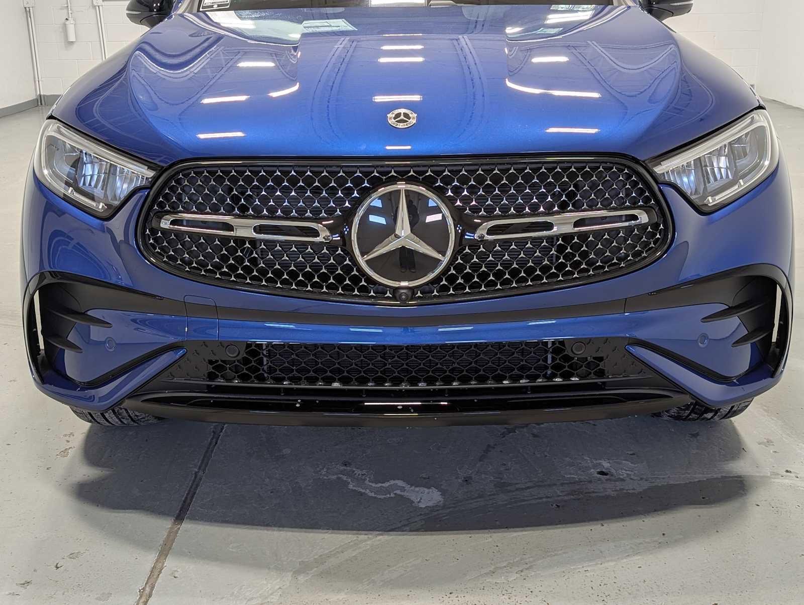 New 2026 Mercedes-Benz GLC 300 GLC 300 image 2