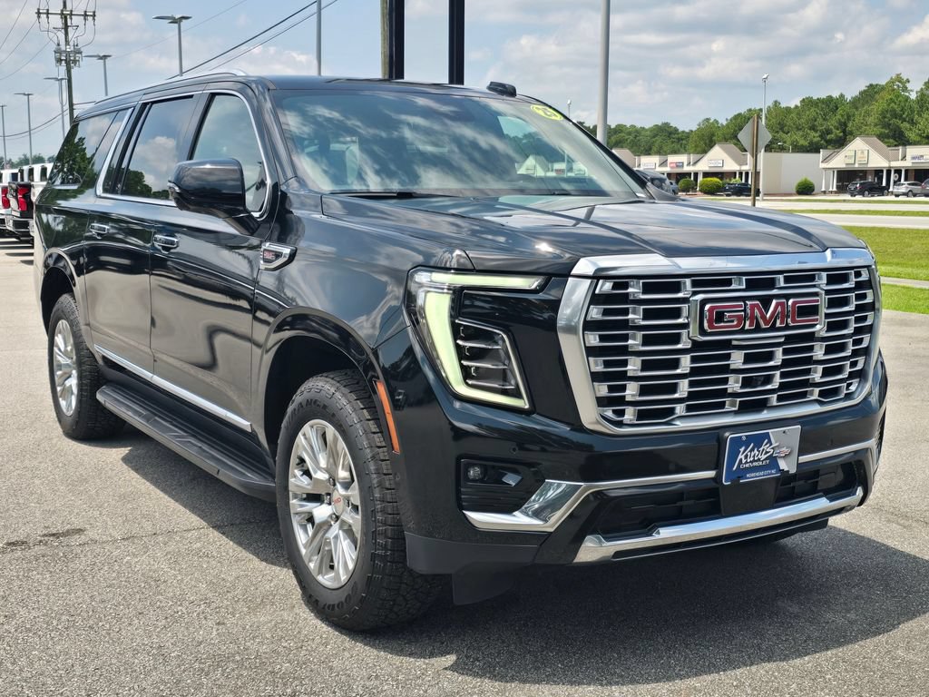 Certified 2025 GMC Yukon XL Denali AWD/4WD image 7