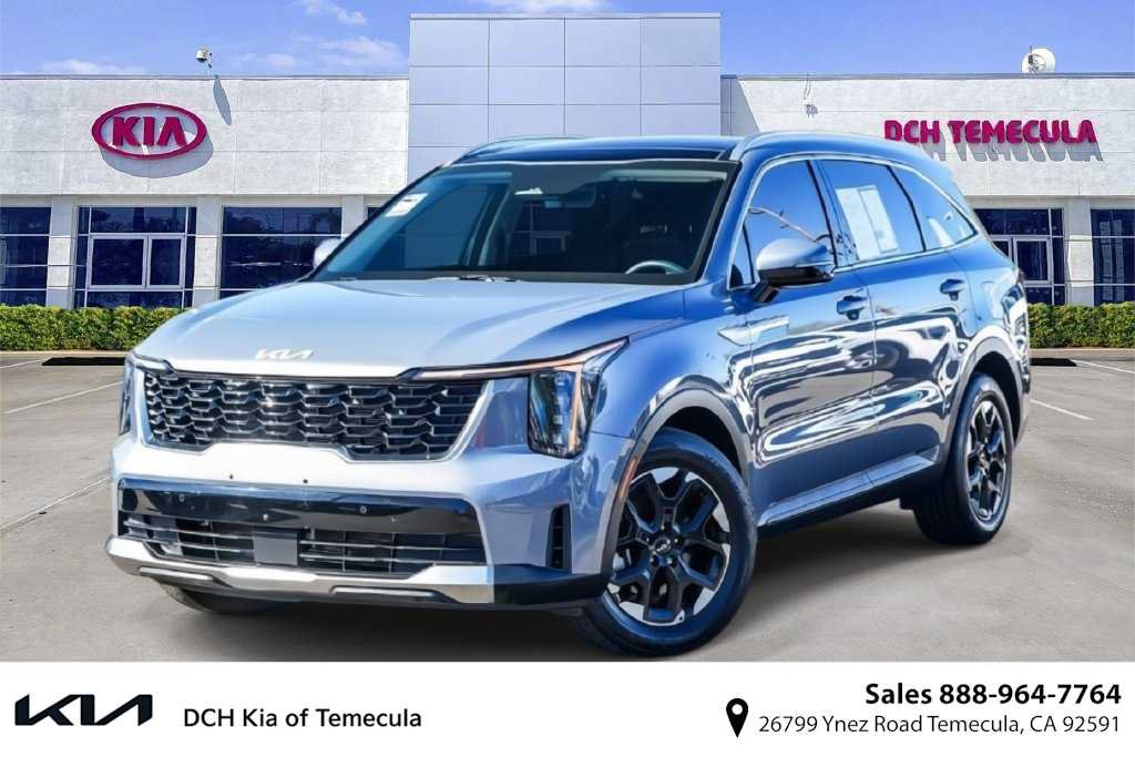 Certified 2024 Kia Sorento S w/ Panoramic Sunroof Package