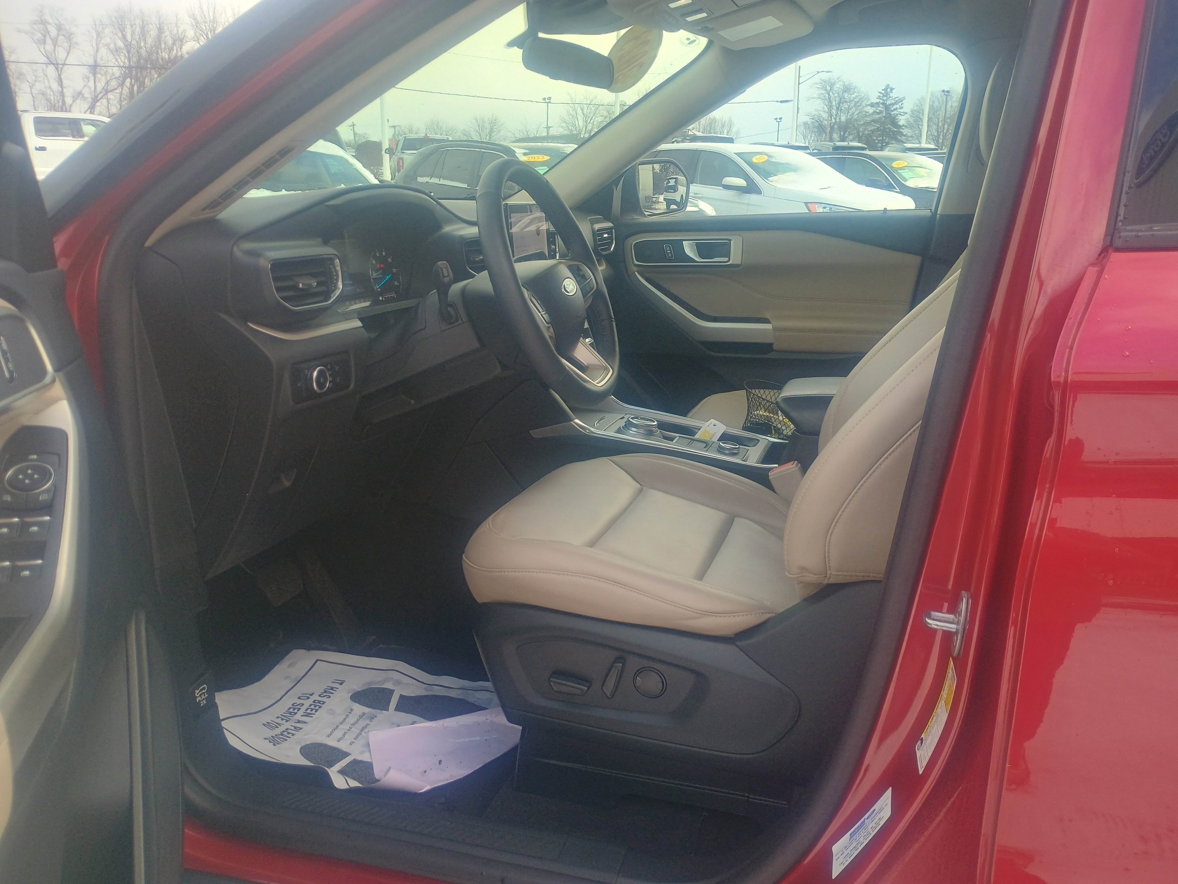 Certified 2023 Ford Explorer XLT w/ Equipment Group 202A image 21