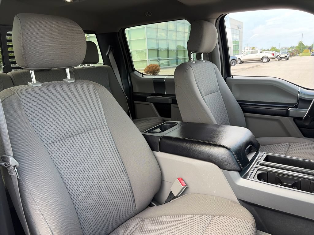 Used 2018 Ford F150 XLT w/ Equipment Group 302A Luxury AWD/4WD image 12