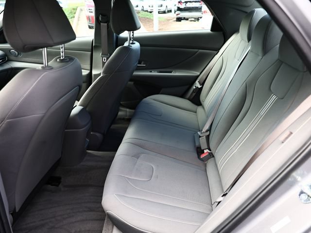 Used 2025 Hyundai Elantra Sport FWD image 24