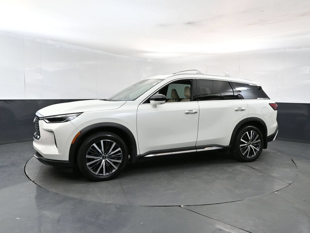 Used 2025 INFINITI QX60 Sensory w/ Vision Package AWD/4WD image 2