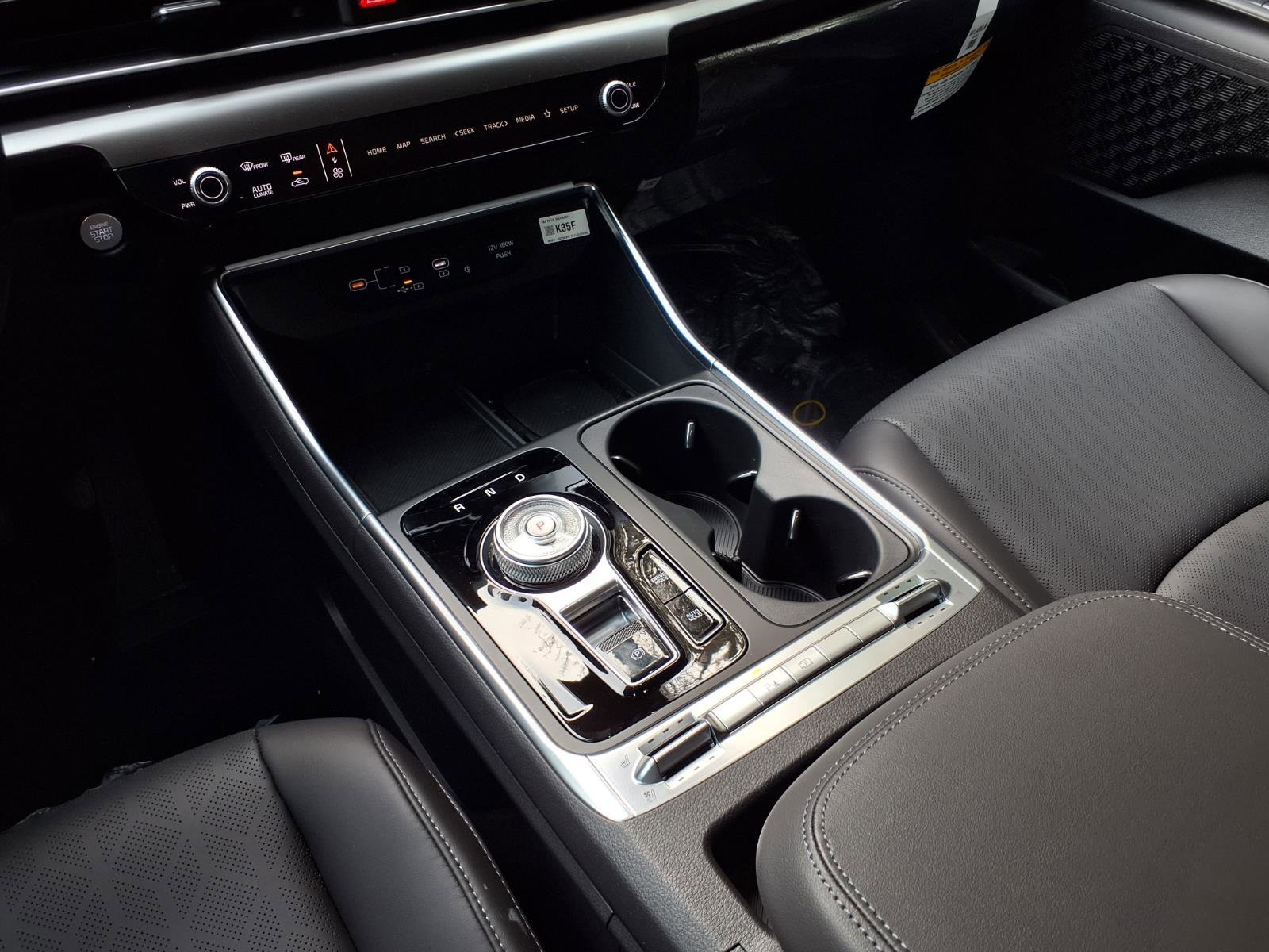 New 2026 Kia Carnival SX w/ SX Dark Edition Package image 9