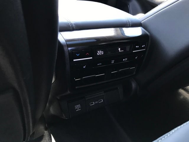 Used 2024 Acura MDX w/ Technology Package AWD/4WD image 16
