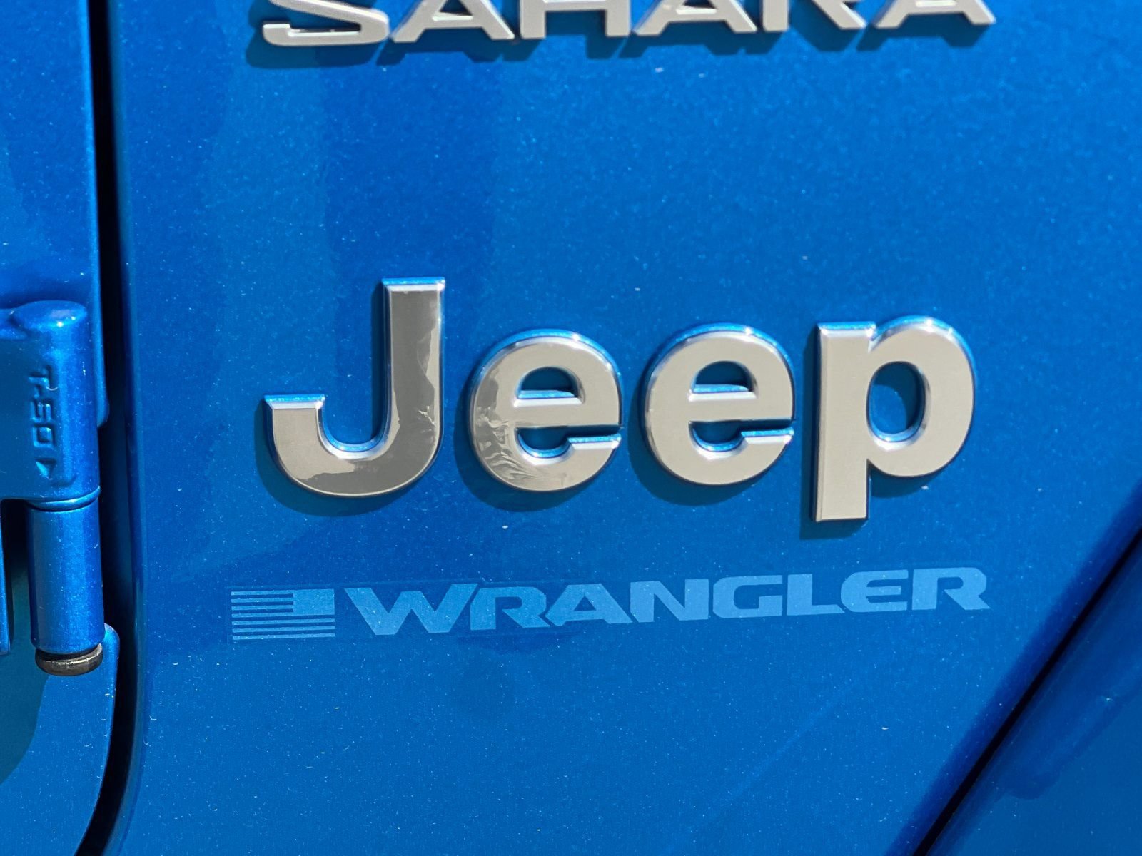 Used 2024 Jeep Wrangler Unlimited Sahara w/ Technology Group AWD/4WD image 37