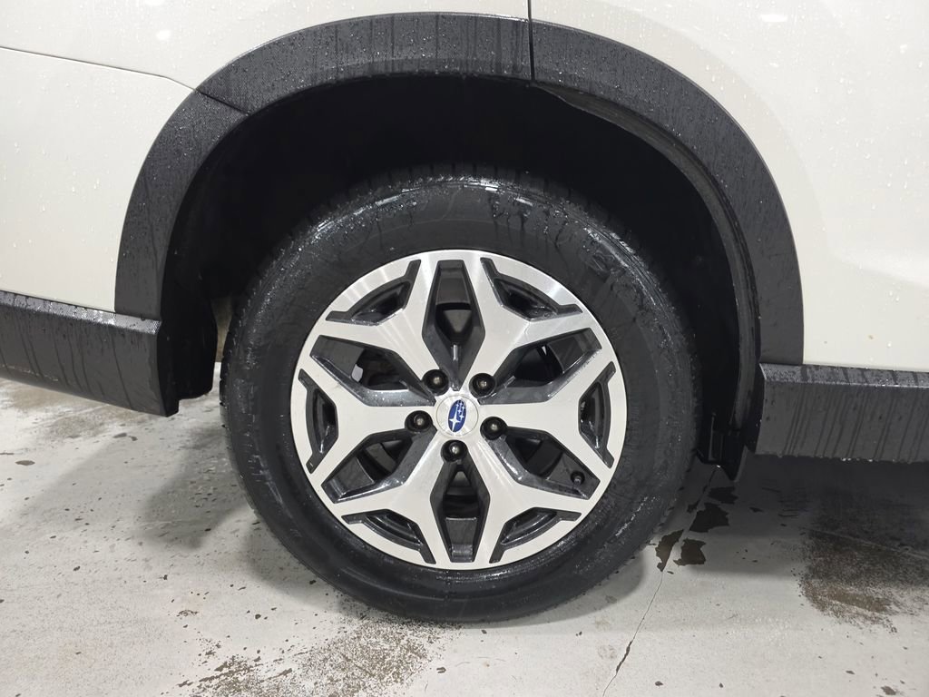 Used 2019 Subaru Forester Premium w/ All-Weather Package AWD/4WD image 11