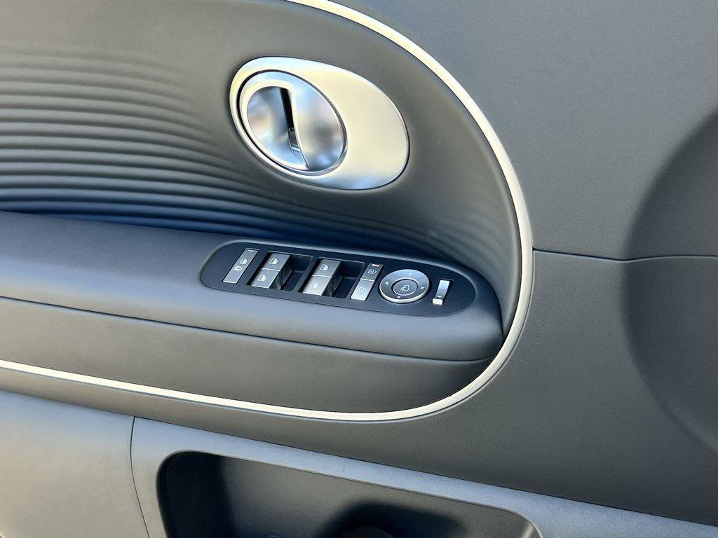 New 2026 Hyundai Ioniq 9 SEL image 16