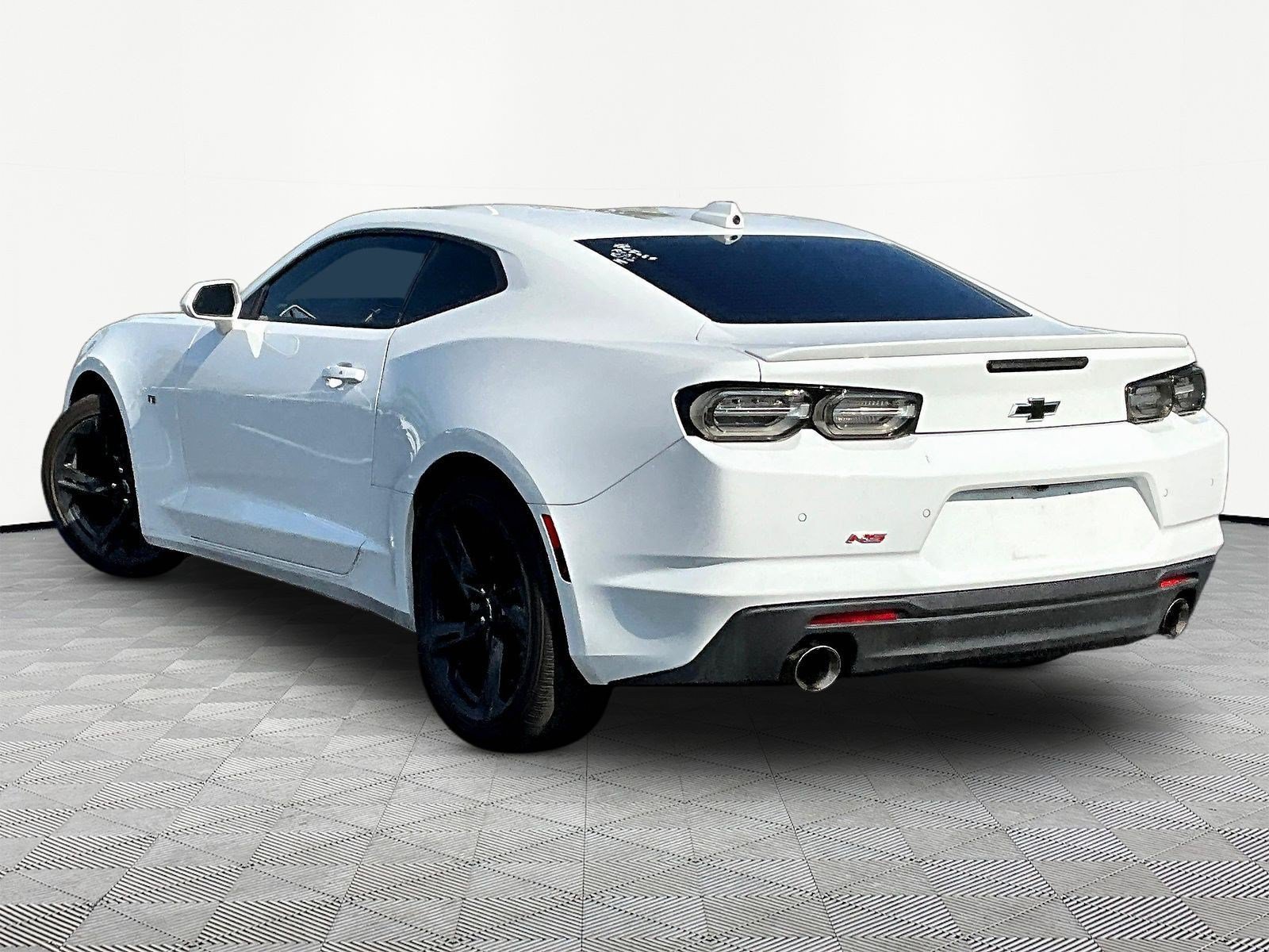 Used 2023 Chevrolet Camaro LT w/ RS Package RWD image 4
