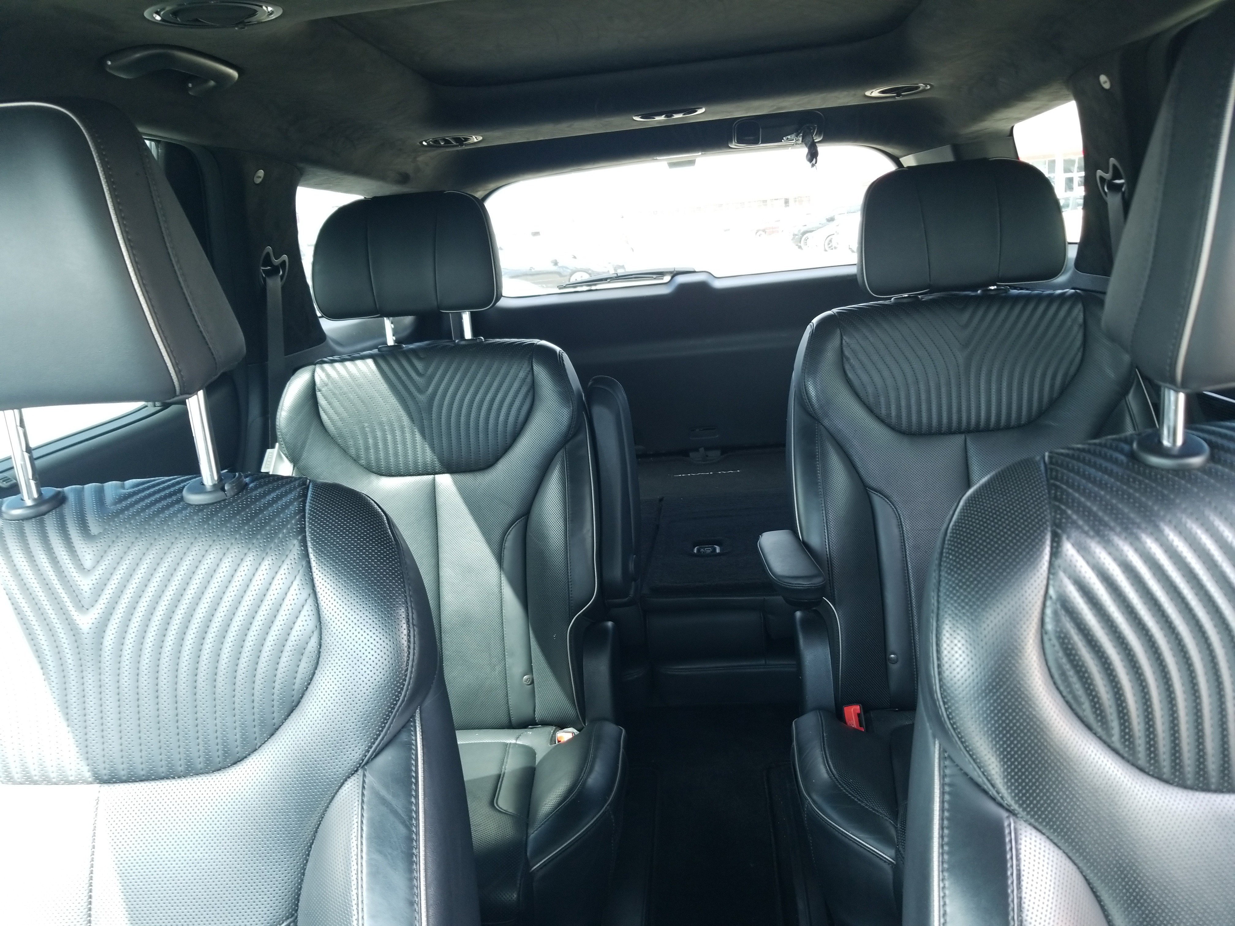 Used 2024 Hyundai Palisade Calligraphy image 19