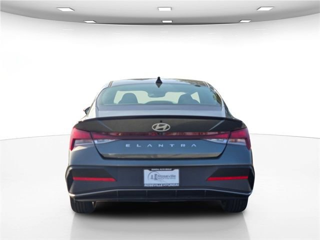 New 2026 Hyundai Elantra Sport image 8