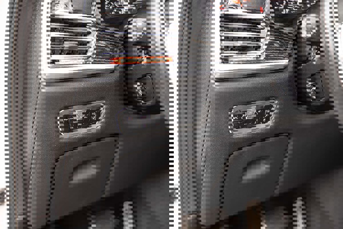 Used 2019 BMW X7 xDrive50i w/ Dynamic Handling Package image 33