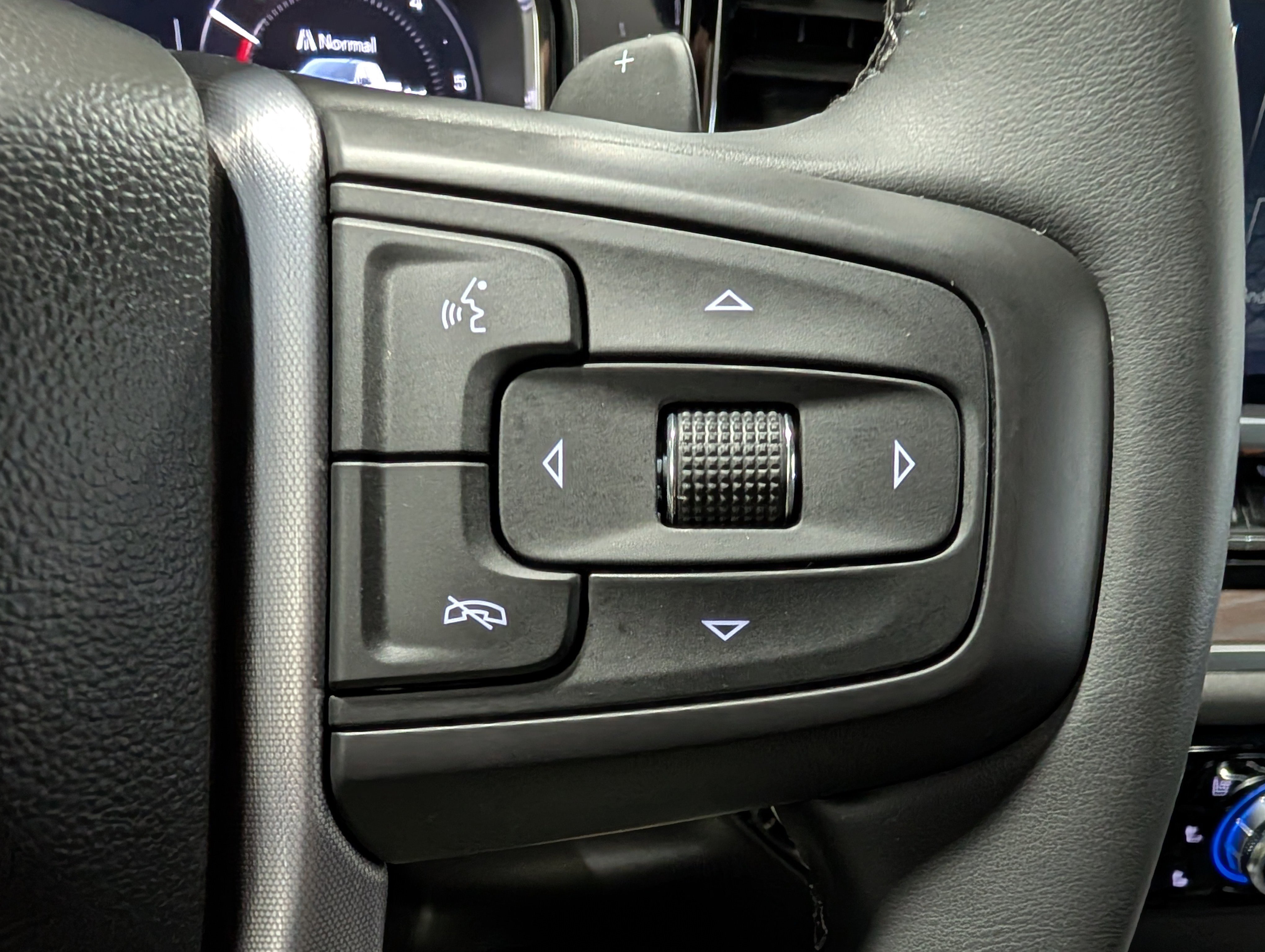 Used 2024 GMC Sierra 1500 SLT w/ SLT Premium Plus Package image 23