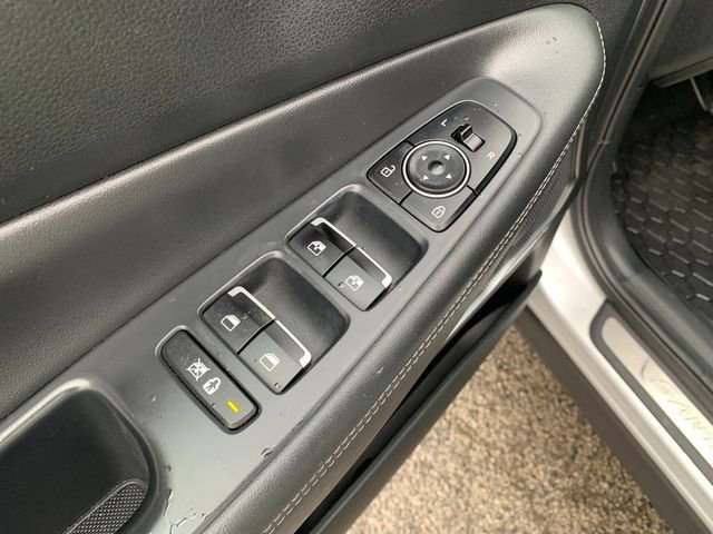 Used 2020 Hyundai Santa Fe Limited image 24