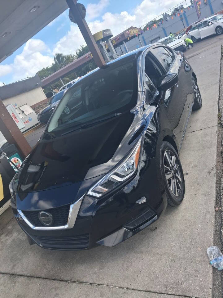 Used 2021 Nissan Versa SV FWD image 3