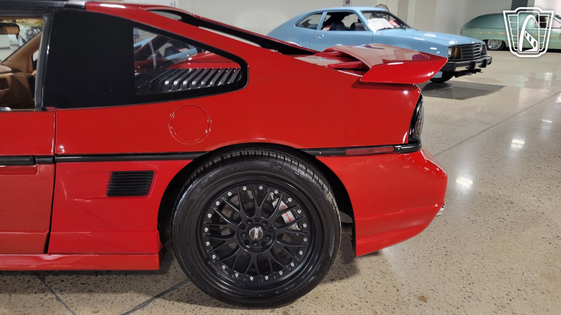 Used 1988 Pontiac Fiero GT RWD image 9