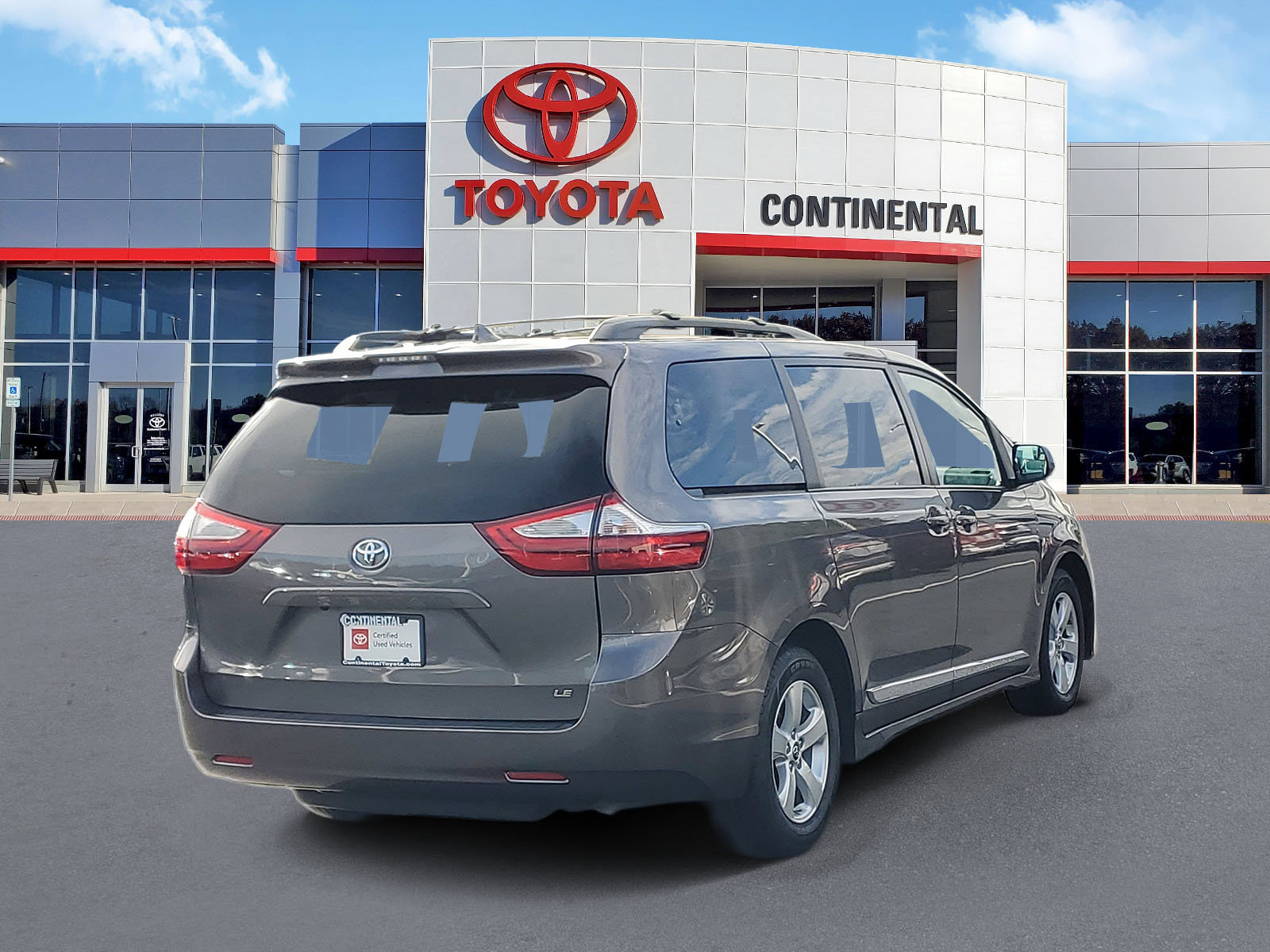 Certified 2019 Toyota Sienna LE FWD image 5