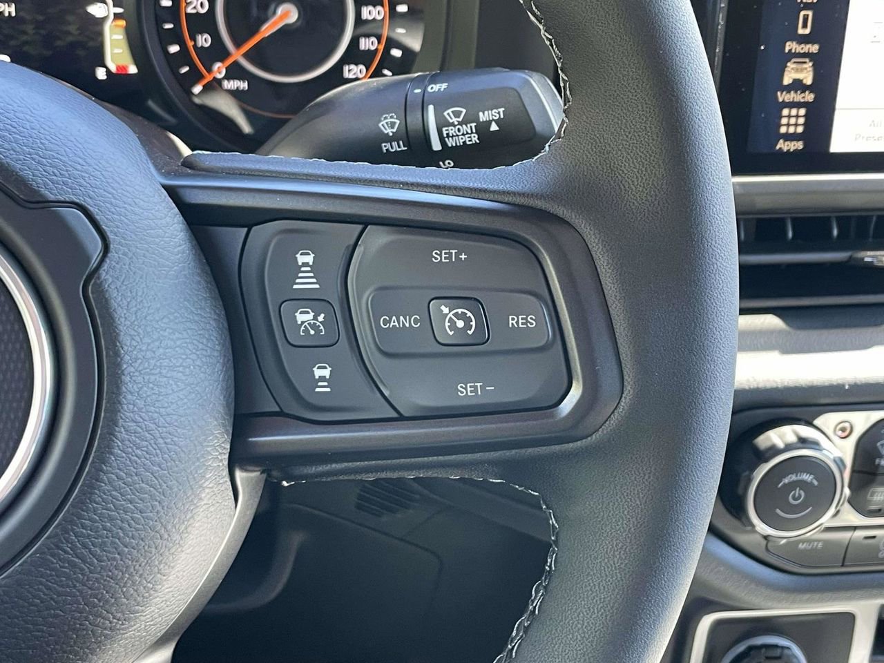 New 2025 Jeep Gladiator Mojave image 15