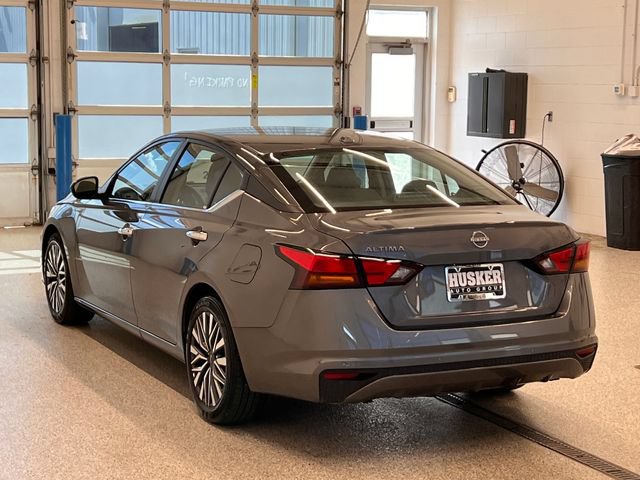 Used 2025 Nissan Altima 2.5 SV FWD image 5