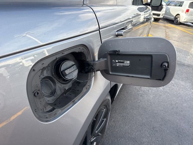 Used 2023 Land Rover Range Rover Long Wheelbase SE image 27