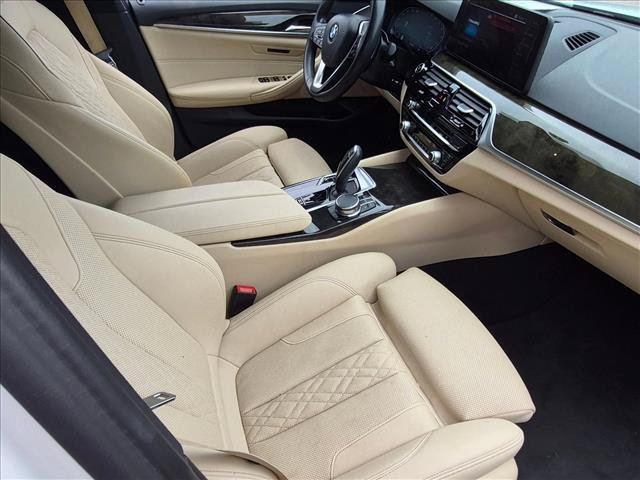 Used 2023 BMW 530i w/ Convenience Package RWD image 20
