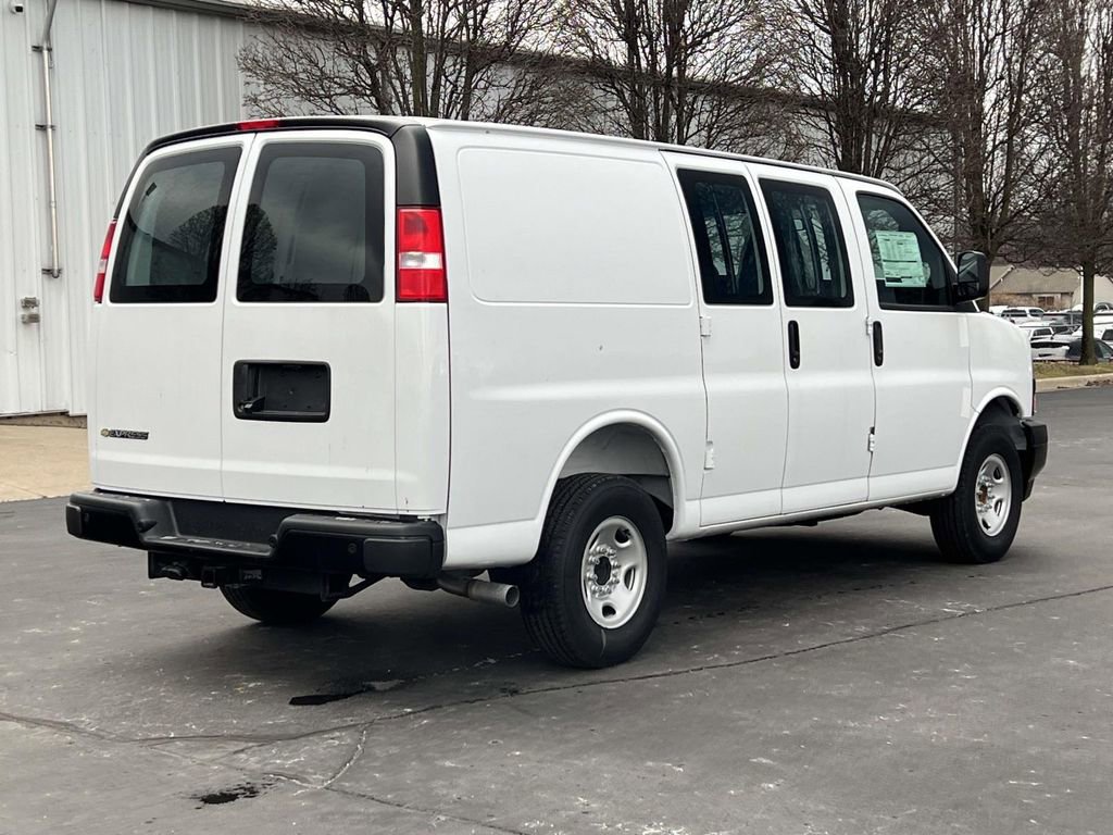 New 2025 Chevrolet Express 2500 w/ Driver Convenience Package image 4