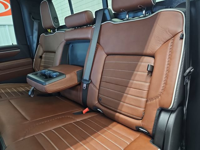 Used 2024 GMC Sierra 3500 Denali Ultimate AWD/4WD image 35