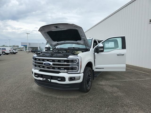 Used 2024 Ford F250 Platinum w/ FX4 Off-Road Package image 13