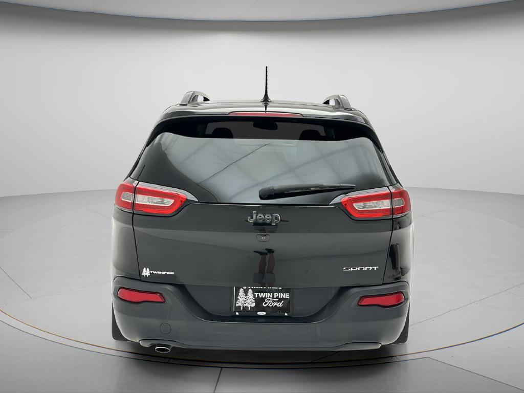 Used 2017 Jeep Cherokee Sport FWD image 7
