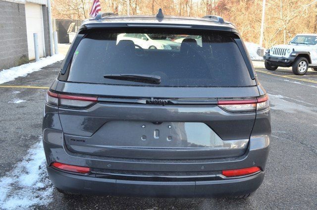 New 2025 Jeep Grand Cherokee Limited image 7