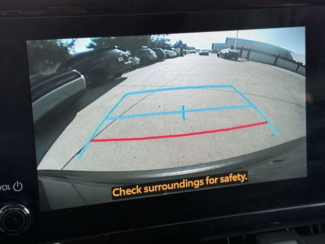 Used 2025 Toyota Corolla Cross LE FWD image 18